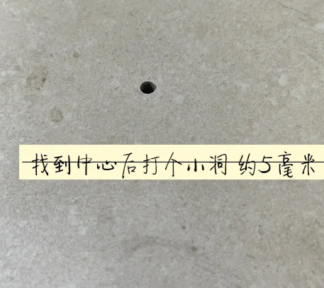 尧都瓷砖空鼓维修公司专业解答在瓷砖铺贴过程中，如果砂料搅拌不均匀，将会带来以下问题